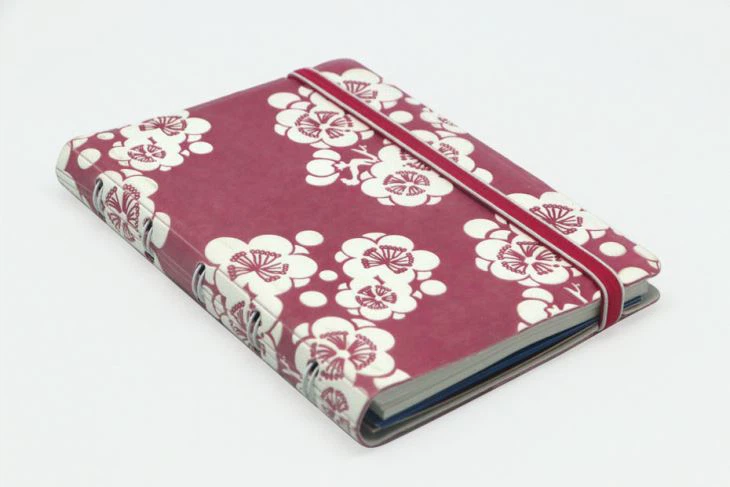 Impressão canadense do caderno do estilo YO Lite com teste padrão de flor